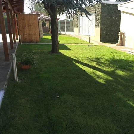 Alojamento de Acomodação e Pequeno-almoço Il Falco Castel Del Monte (Apulia)