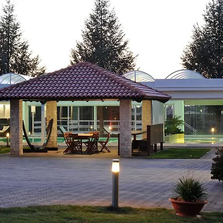 Il Falco Castel Del Monte (Apulia)