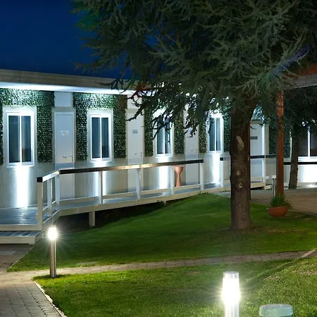 Alojamento de Acomodação e Pequeno-almoço Il Falco Castel Del Monte (Apulia)