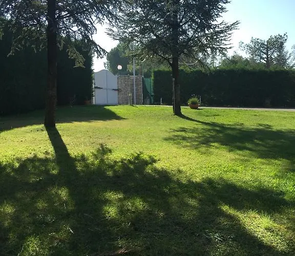 Il Falco 3* Castel Del Monte (Apulia)